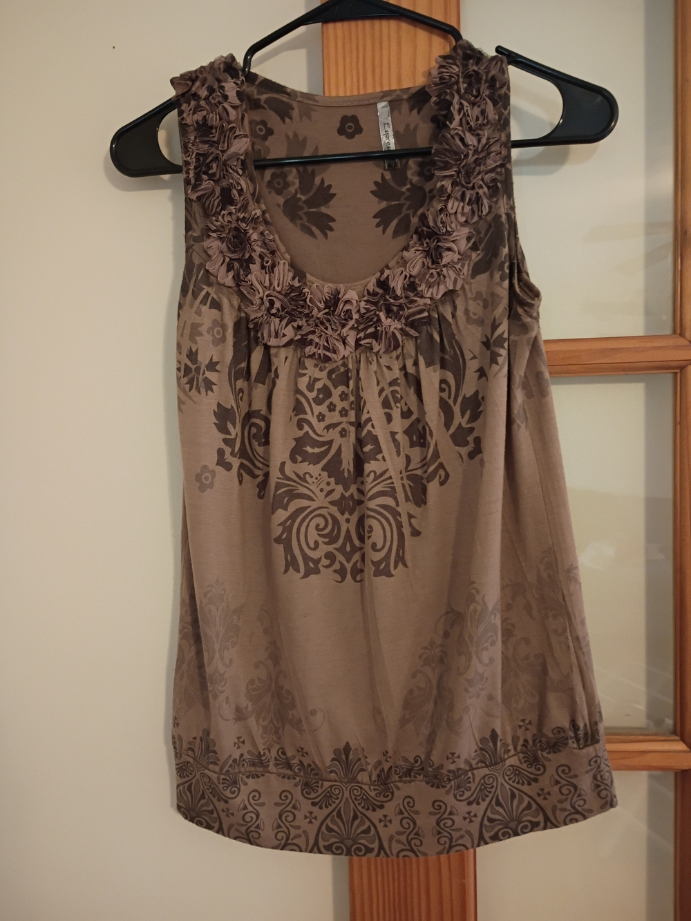 Espresso Taupe Floral Appliqué Tank Top